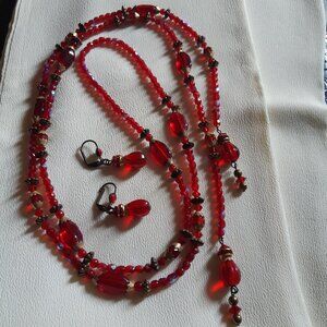 1930-40's Czech Crystal Art Deco 44 Inch Red Lariat Necklace and Earring Set